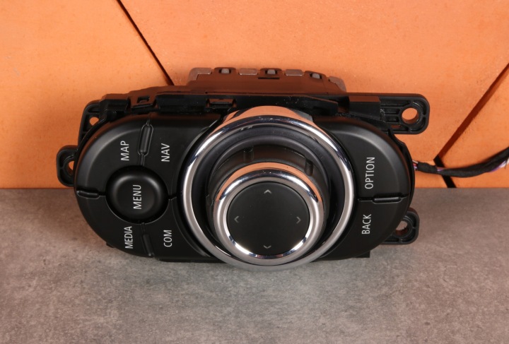 MINI F54 F55 F56 F57 F60 KONTROLER PANEL IDRIVE POKRETLO HIGH 7911182