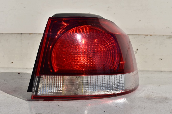 lámpa jobb hátsó VOLKSWAGEN GOLF VI 5D HB 2008-2012R 5K0945258 EU