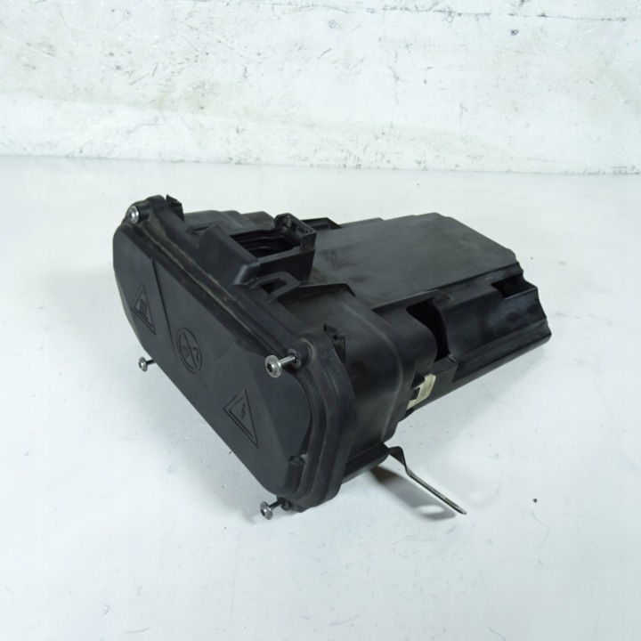 BMW 7 F01 F02 4.4 Gehäuse STEROWNIKA 7575023