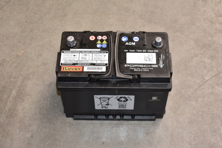 top zustand batterie PORSCHE 992 1