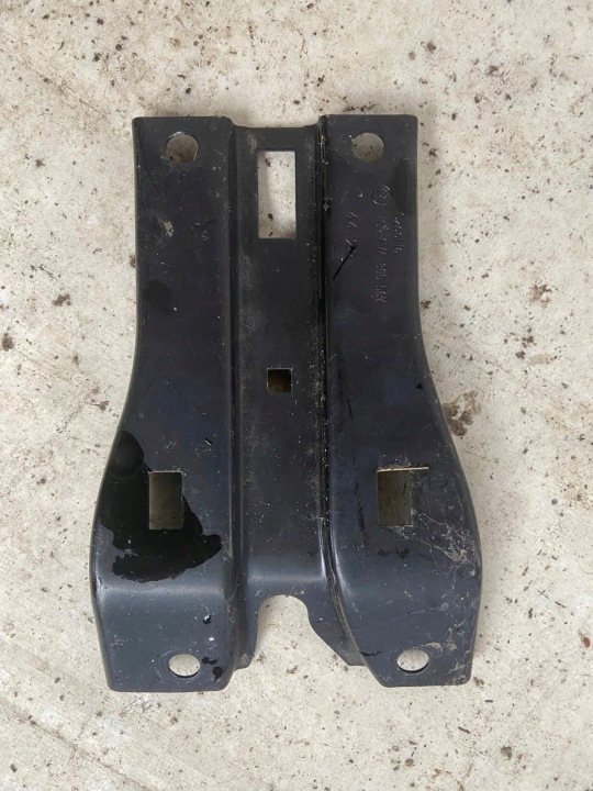 SKODA FABIA IV 21-> Console de la serrure du capot 6VA805567