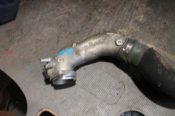 2131. rohr luft AUDI RS6 RS7 0P2145681E