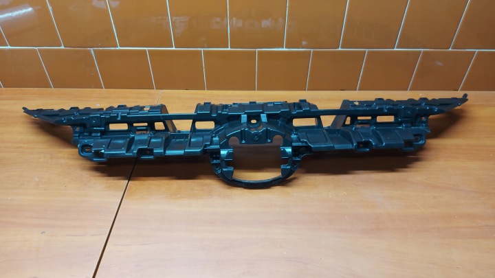 Traverse Support Grille Armature Avant TOYOTA RAV4 V 18