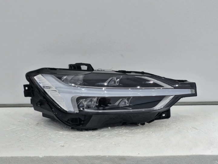 Feux phare Droit Volvo XC60 II LIFT FULL LED MID LED