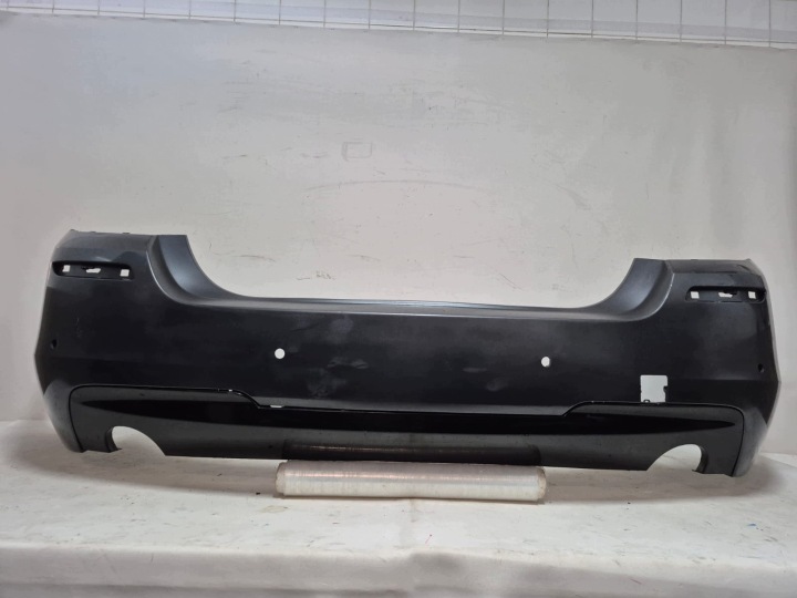 BMW 5 F10 Sedan M-Paket 10-17 Stoßstange heck hinten 4XPDC