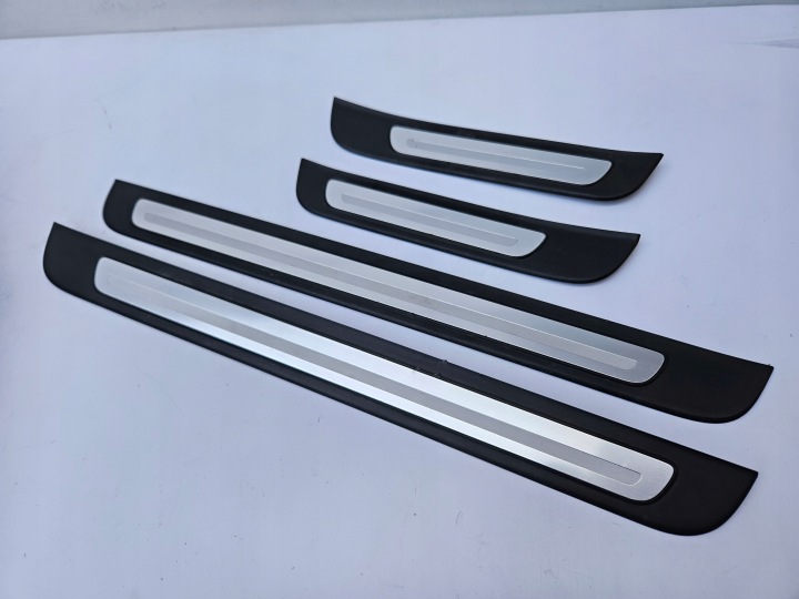 lišty krytky na Prahy prahový CHROM AUDI A7 C7 4G