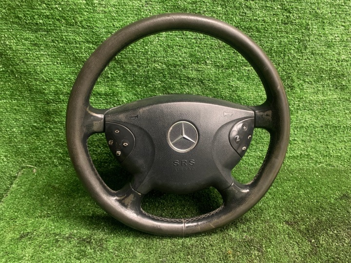 volante MERCEDES W211 02-06 nero SKORZANA