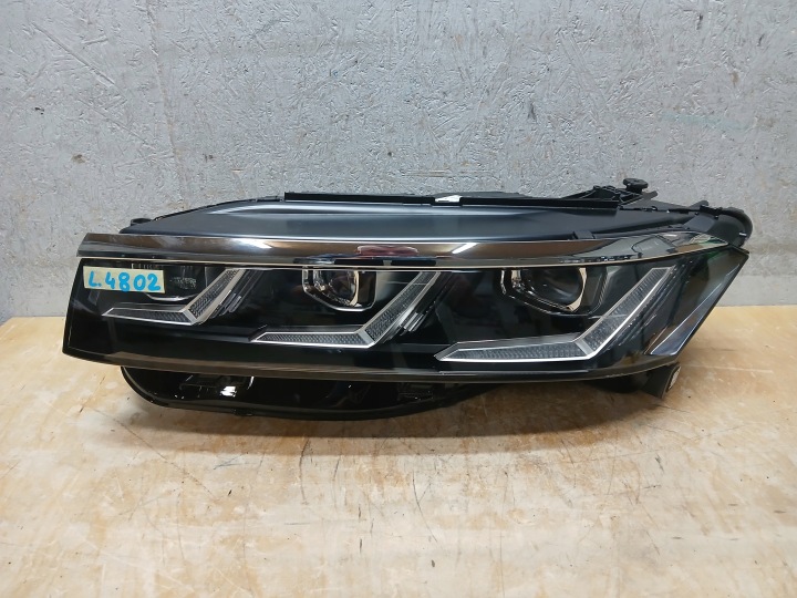 far prednji dio lijeva VW TOUAREG III 3 761 IQ LIGHT FULL LED LIFT 761941081P