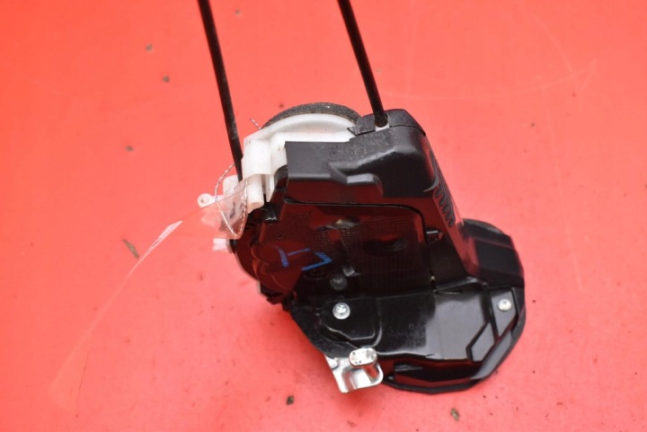 de la Serrure Portière Gauche Arrière Arrière U20-14120 TOYOTA YARIS 3 III 5D HB LIFT 17-19