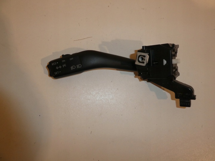 switch VW GOLF V 1K0953513