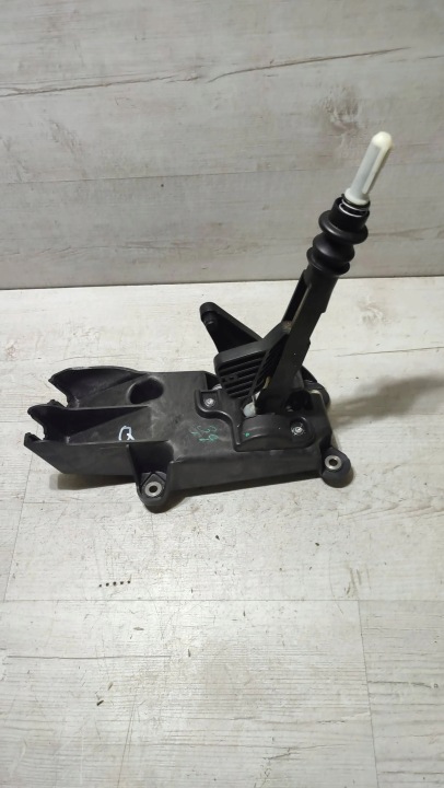 Nissan Qashqai 16r 1.5dci Schalthebel Schalt getriebe