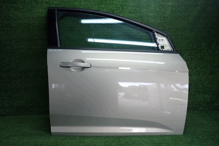 FORD FOCUS MK3 III 10- Tür rechts vorne vorne