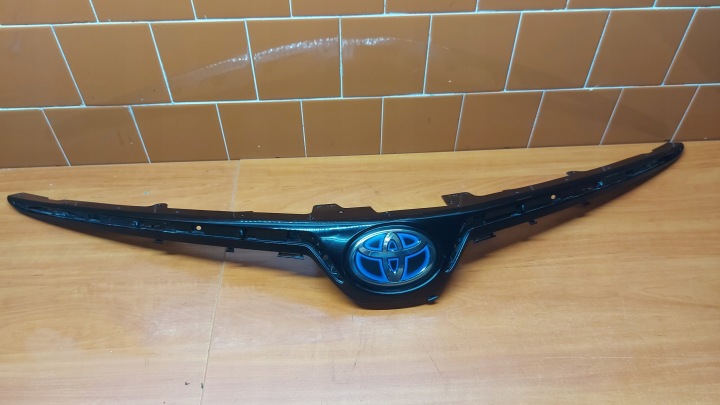 Grille Grille/masque Pare choc Avant Avant TOYOTA COROLLA E21 Berline 19
