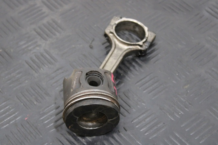 kolbe pleuelstange pleuel 06935 C201 FIAT 500L 500 L 1,3 MJ