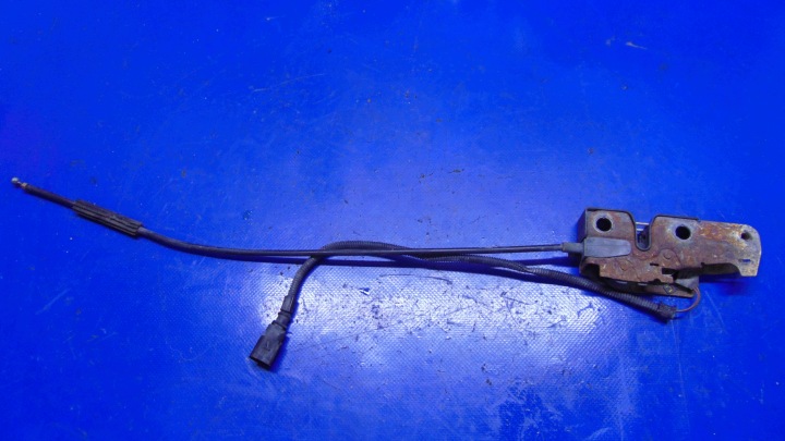 Serratura cofano usato VW GOLF V HB 03-10 ROK