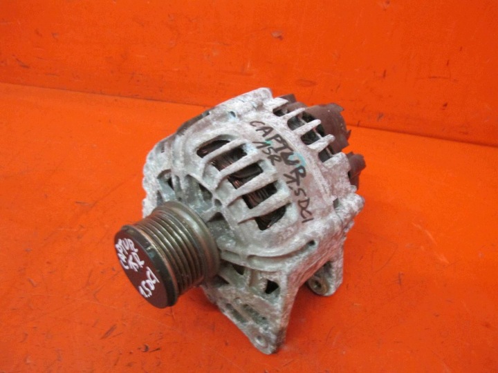RENAULT CAPTUR e 1 1.5 DCI K9K628 CLIO IV 4 alternatore 231001318R
