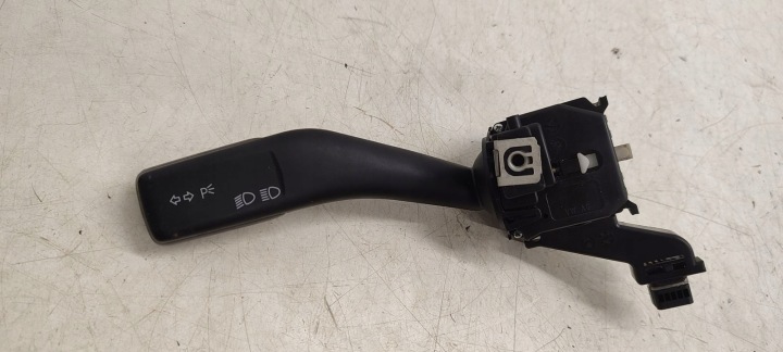 Bouton Indicateurs de direction VW Golf Positif 1,9 TDI