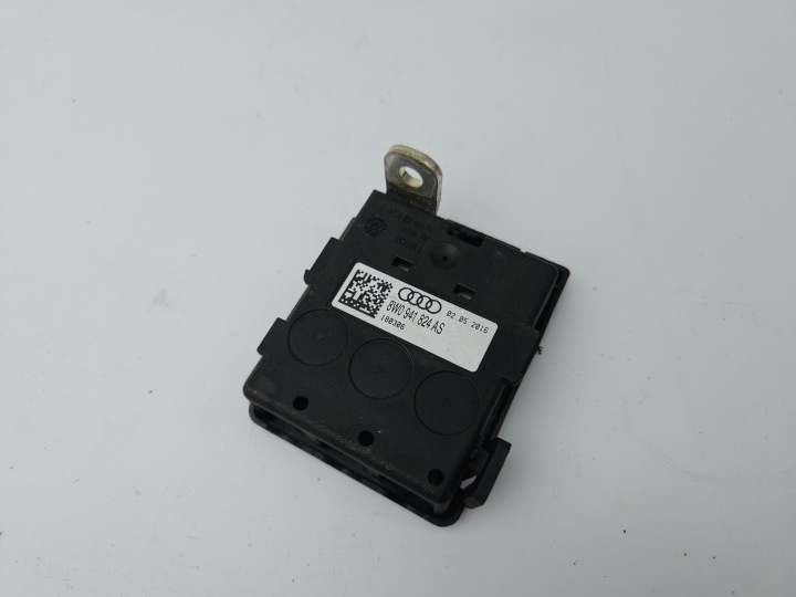 poistka AUDI A4 B9 A5 8W 8W0941824AS