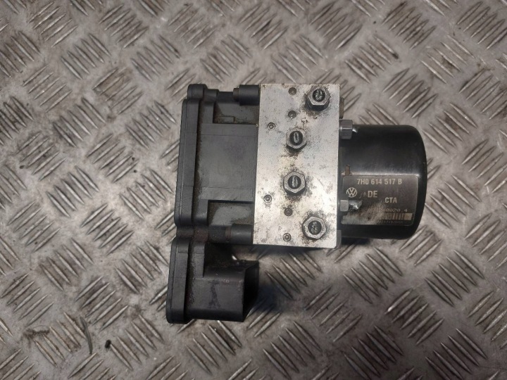 Pumpe Bedienteil ABS VOLKSWAGEN TRANSPORTER T5 7H0614517B