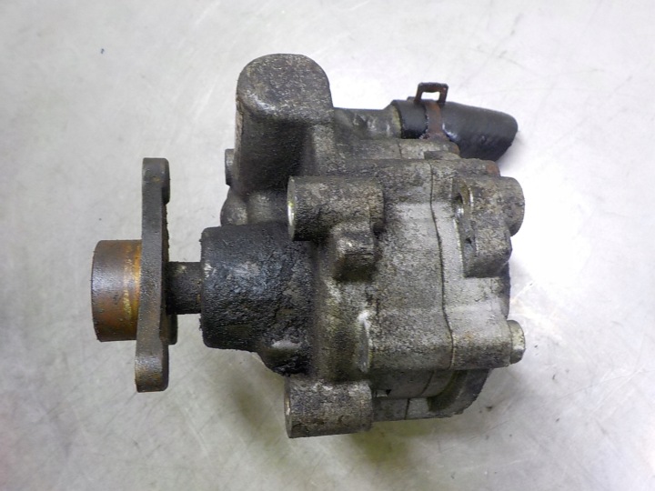 RENAULT TRAFIC and servo pump 491101050R