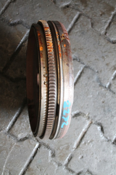2272. dvouhmotový setrvačník VW SKODA SEAT 05L105266J
