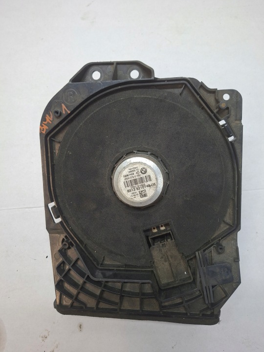 reprák SUBUFER pravý BMW1 a F20 6513 9210148-06