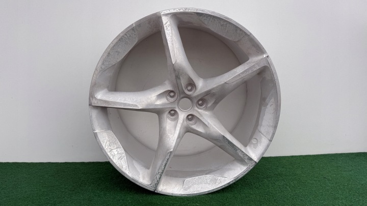 Jante Jante roue Neuf OE Droit Arrière FERRARI PUROSANGUE 11JX23 ET34.7 SPF4