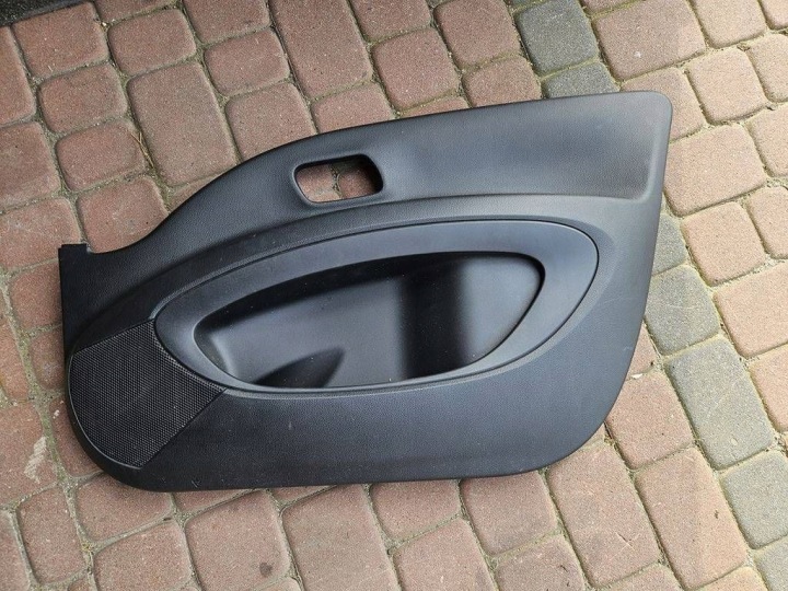 bok tapacír dveře předek przednich prawych Toyota Aygo X 67610-0H130