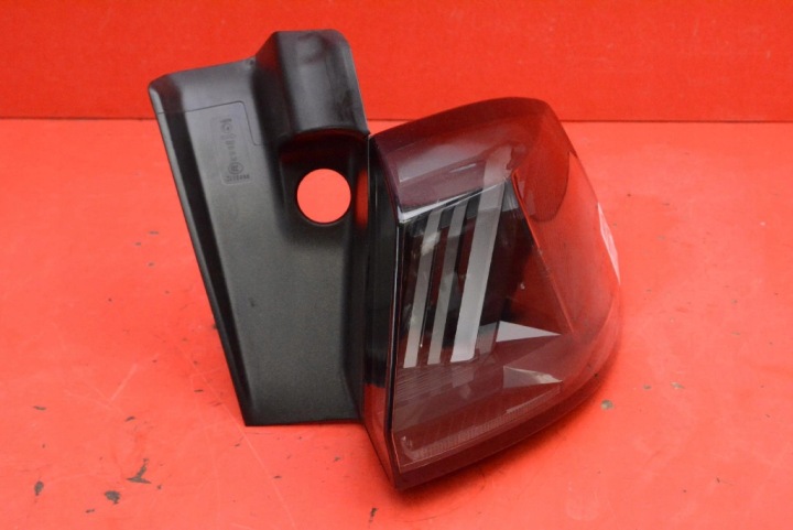 Licht rechts heck hinten LED 9836231580 PEUGEOT 5008 2 II LIFT 20-21