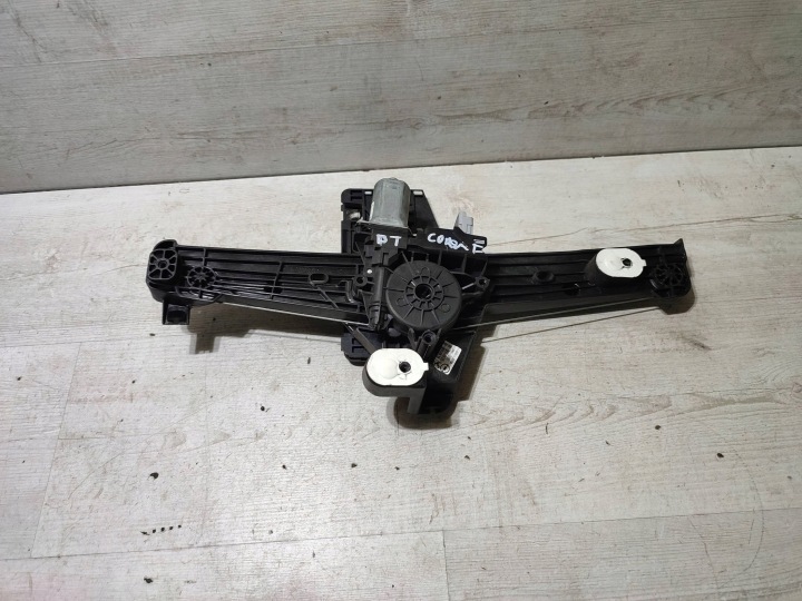 Opel Corsa F 2022 far strona jobb Podnosniki ablak far