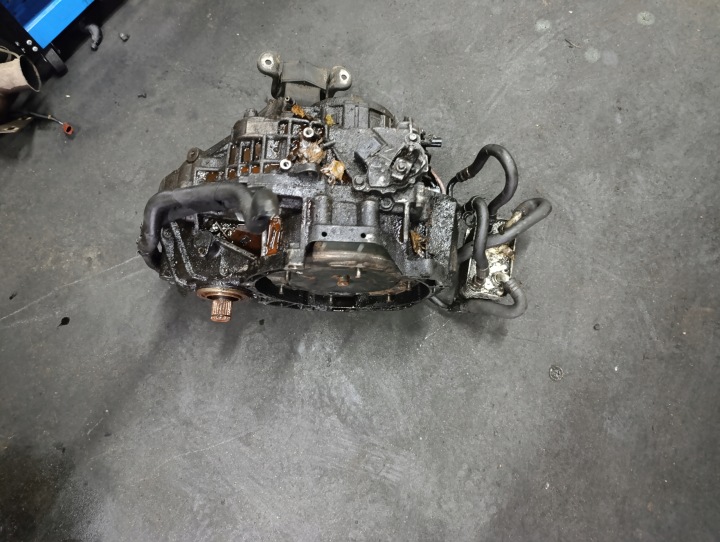 Getriebe VW T5 2.5 TDI AUTOMATYCZNA AUTOMAT beschädigt