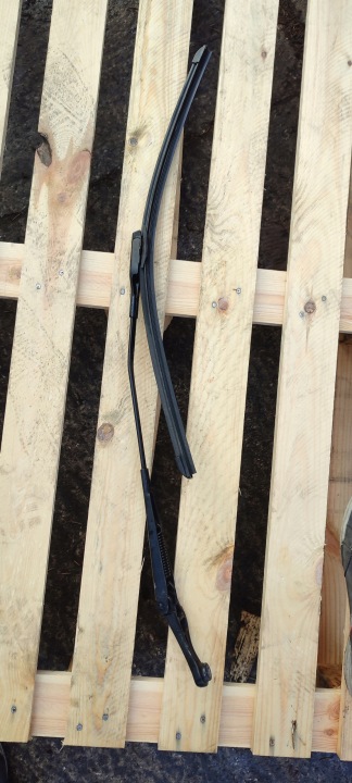 wiper arm pioro Audi A4 8K A5 8T 8K1955407