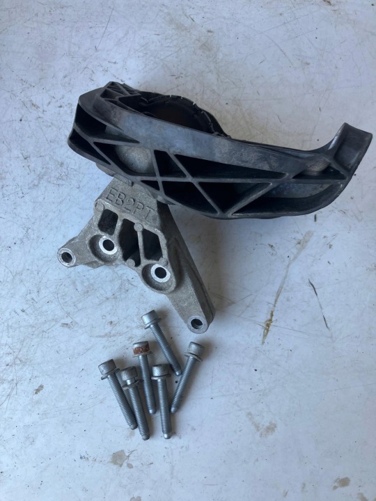 airbag engine mount PEUGEOT 308 T9 LIFT 1.2 THP 008956
