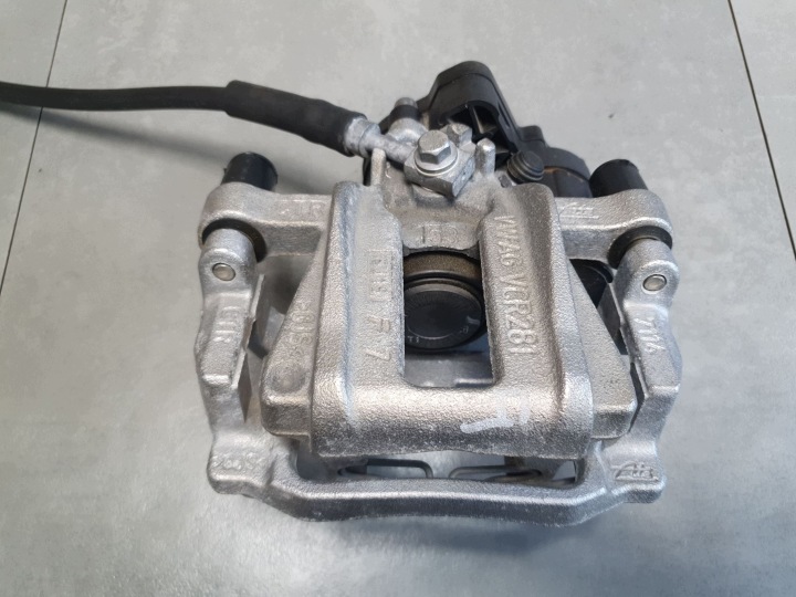 Audi A3 8Y PINZA FRENO freno sinistra posteriore posteriore 5R3615405A