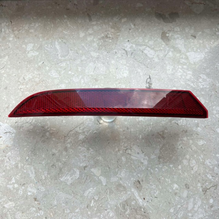 SKODA OCTAVIA IV KOMBI LIFT 24 - ODBLASK of a bumper right rear part 5E7945106