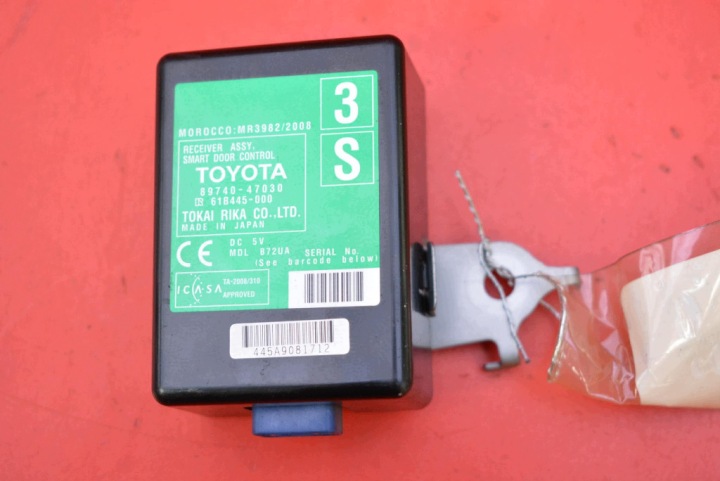 Bedienteil modul bedienung steuerung Tür 89740-47030 TOYOTA PRIUS 3 III XW30 09-11