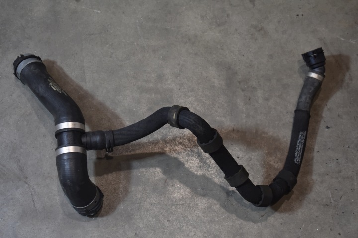 IDEALNY Tubazione tubo flessibile d’acqua AMG MERCEDES X290 1