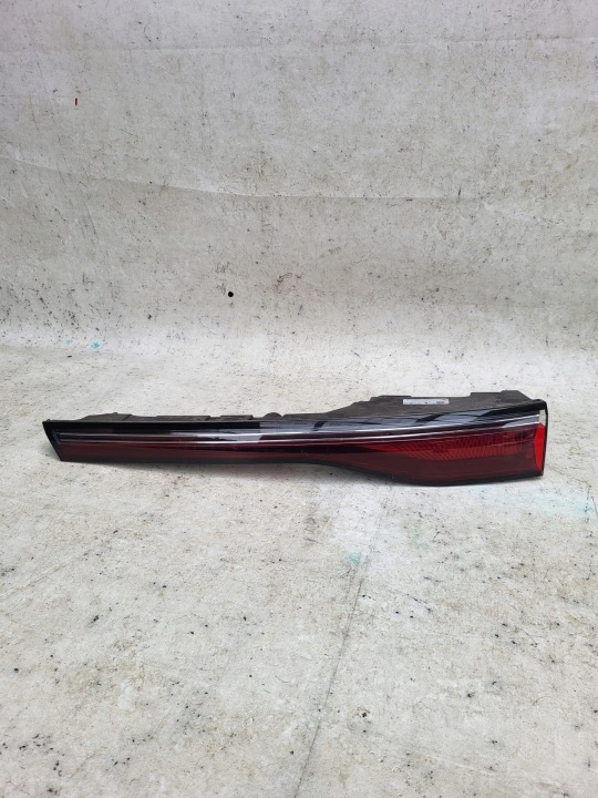 RENAULT MEGANE V E-TECH Licht rechts heck hinten für die Heckklappe 265508845R