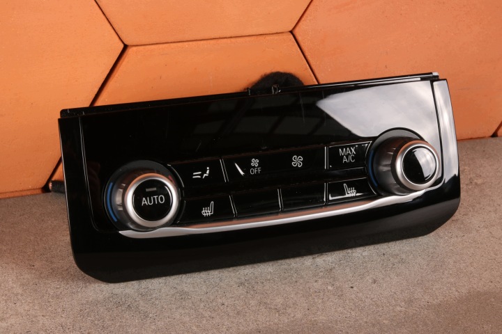 BMW M5 F90 5' G30 G31 6' G32 PANEL rešetka ventilacije klimatizacije stražnji dio stražnji 6819203