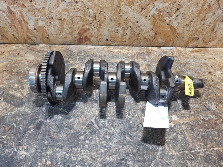 crank HYUNDAI ix20 VENGA 1.4 16V G4FA NOMINAL