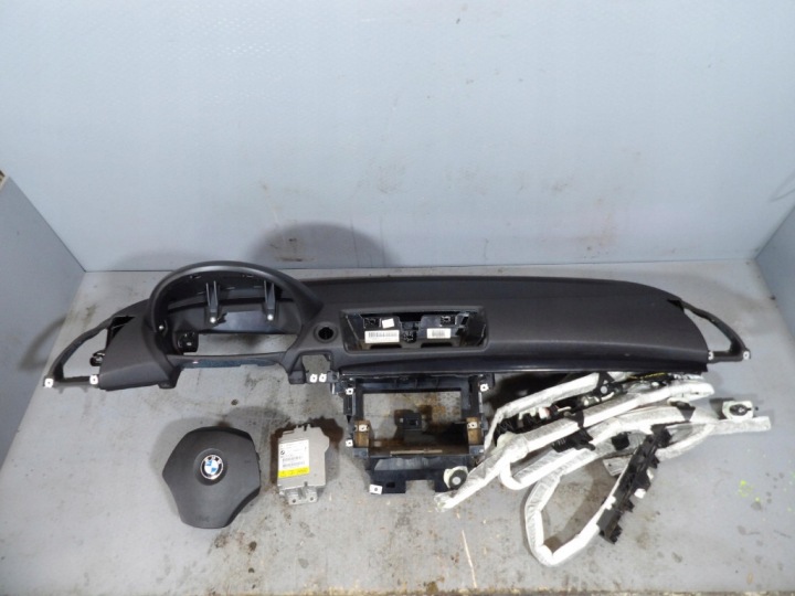 BMW 1 E87 konzola armatura zračni jastuk airbag kokpit