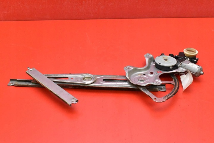 window regulator right front 85701-02010 TOYOTA AVENSIS 3 III T27 09-11