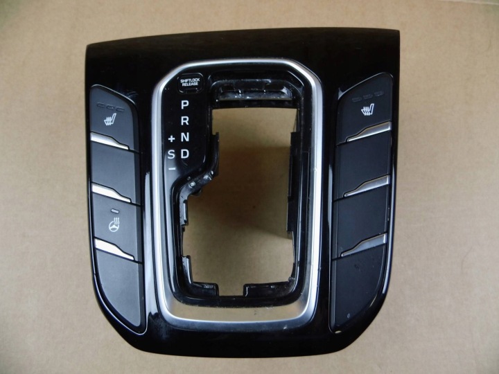 Hyundai Ioniq frame of the gear lever of the gear switch grzania seat of the steering wheel
