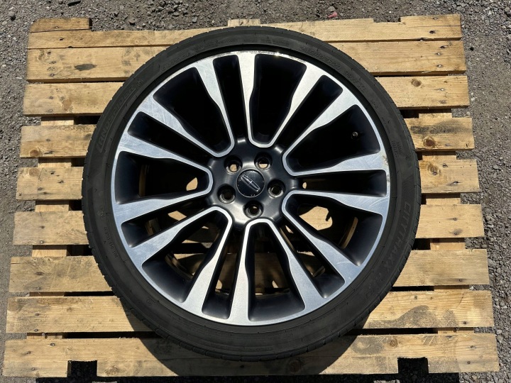 CERCHIO CUSCINETTO TENDICINGHIA 245/40RZ20 20X8.5J Lincoln Continental 2017+