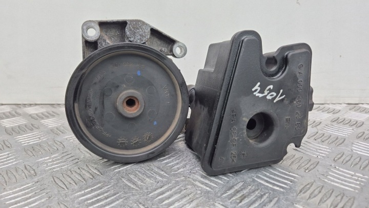 Mercedes E350 C207 W207 Pompe direction assistée A0054668101