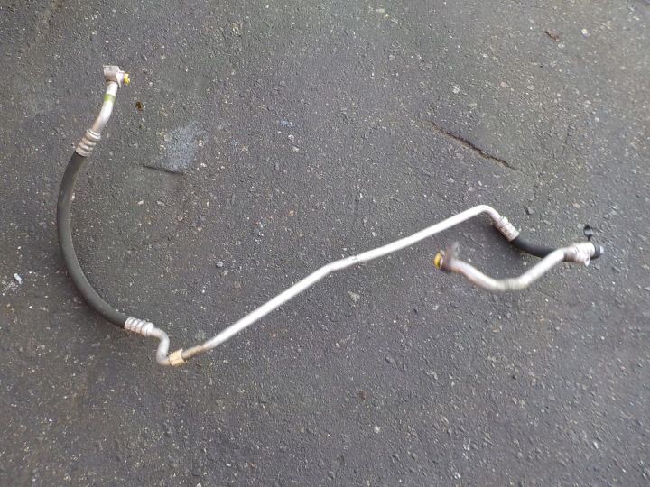 Conduit pieces tuyaux Climatisateur air conditionné mercedes w245 2,0 cdi 2006r