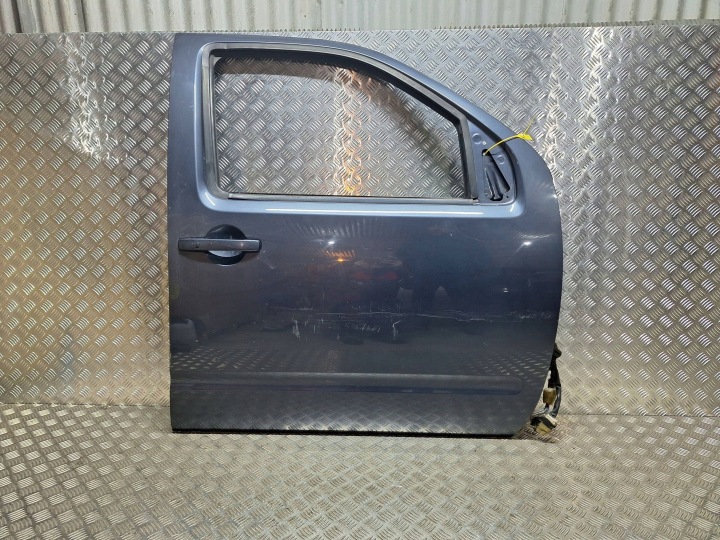 Tür links vorne NISSAN NAVARA D40 PATHFINDER R51 05-14 komplet