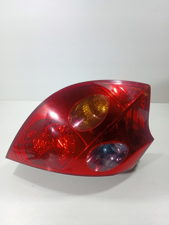 Kia Ceed 1 und 06-12 Licht hinten heck links OE 165605