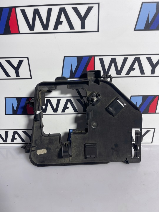 BMW F01 F06 F10 F11 Couvercle, Couverture NOSNA pour batterie 7590620