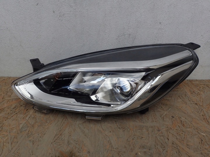 light left REFLEKTOR left FORD FIESTA MK8 VIII